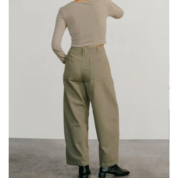OZMA California Jardin Utility Pants in Algea - Picture 2 of 8
